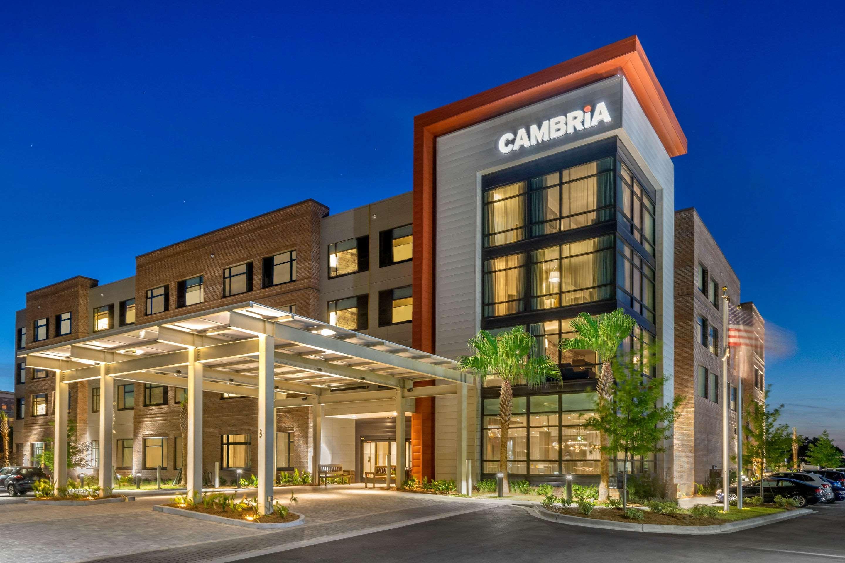 Cambria Hotel Charleston Riverview Exterior photo